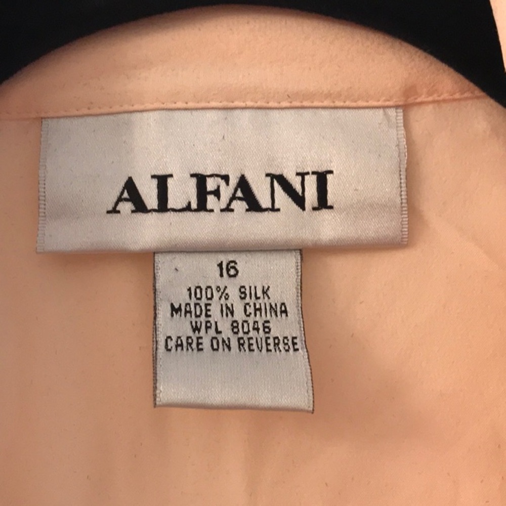 Blouse - Picture 3 of 3